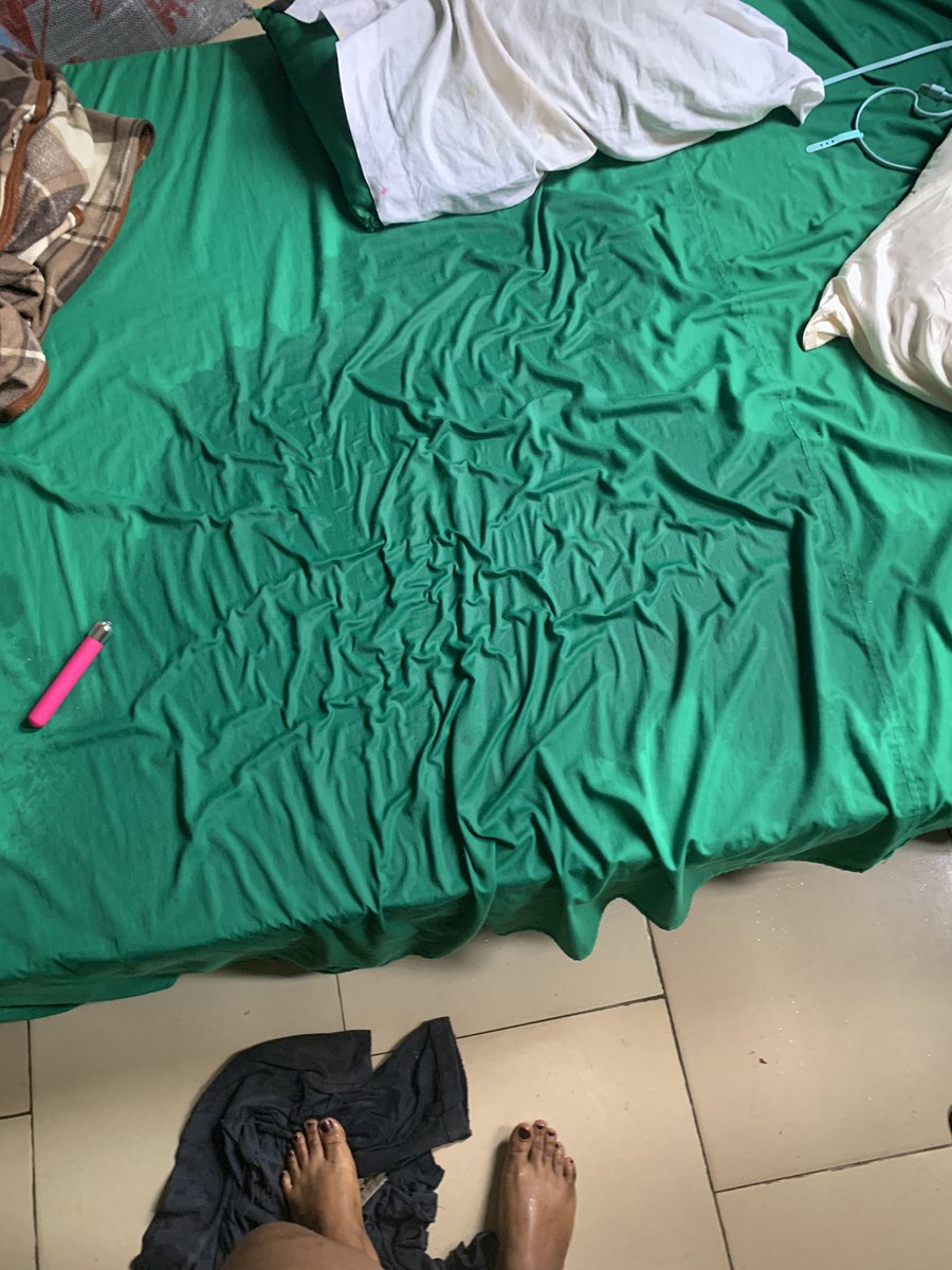 DropssofGod's tweet image. The feet 😍😍