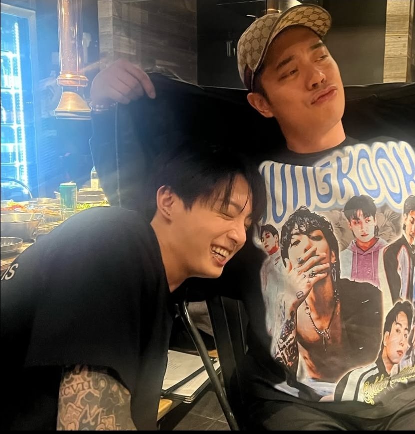 OMG NEW JUNGKOOK PIC DROPPED