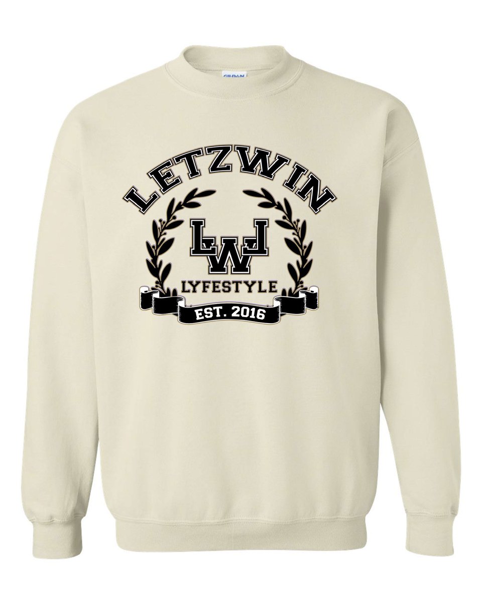 alcarlisle4's tweet image. Letzwin Lyfestyle 🏆🌎🍁 #Crewneck Season