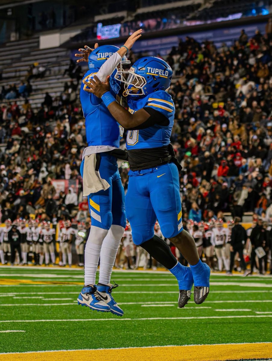 gillon_noah's tweet image. CHAMPS💍💍💍

So grateful for my brothers I get to share this honor with. I love this game and I thank God every day that He allows me to play it. I love this team and am so proud of each and every person that has helped us get to where we are. 
#GAS 
@ThardiN1235 @Coach_TWard…