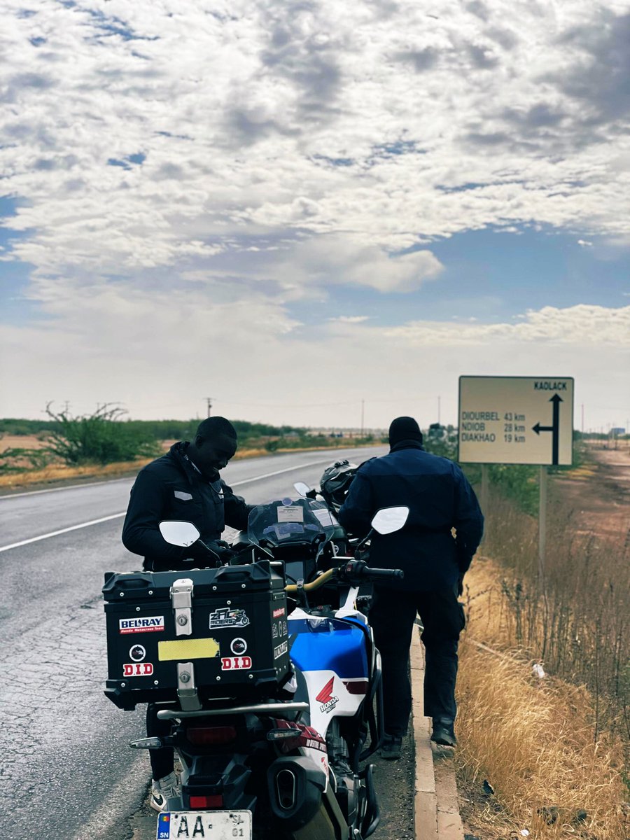 Dame_Sarr_'s tweet photo. Moto = liberté ❤️🥰😁 Trip Toubakouta https://t.co/Syn0bSZGef