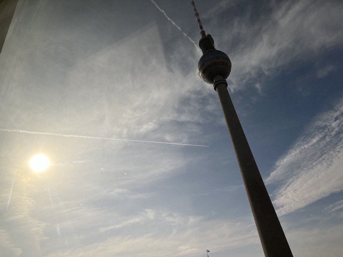 It’s <a href="/quiztime/">Verif!cation Quiz Bot</a> and it’s #MondayQuiz
with a tricky one 

🕰️ At what time was this photo taken?

📮reply just to me with an answer
🤝 reply to all for collaboration
🌈have fun