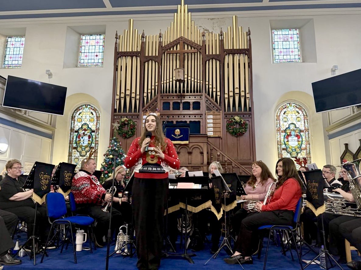 renfrewband's tweet photo. We're starting to feel Christmassy now! 🎺🎄

Thanks to everyone at #Neilston Parish Church for having us, as we returned for our annual Christmas concert. We hope you enjoyed the festive tunes as much as we enjoyed the tasty treats afterwards! 🙏🏼 Merry Christmas! #brassband https://t.co/qC85W4KGk0