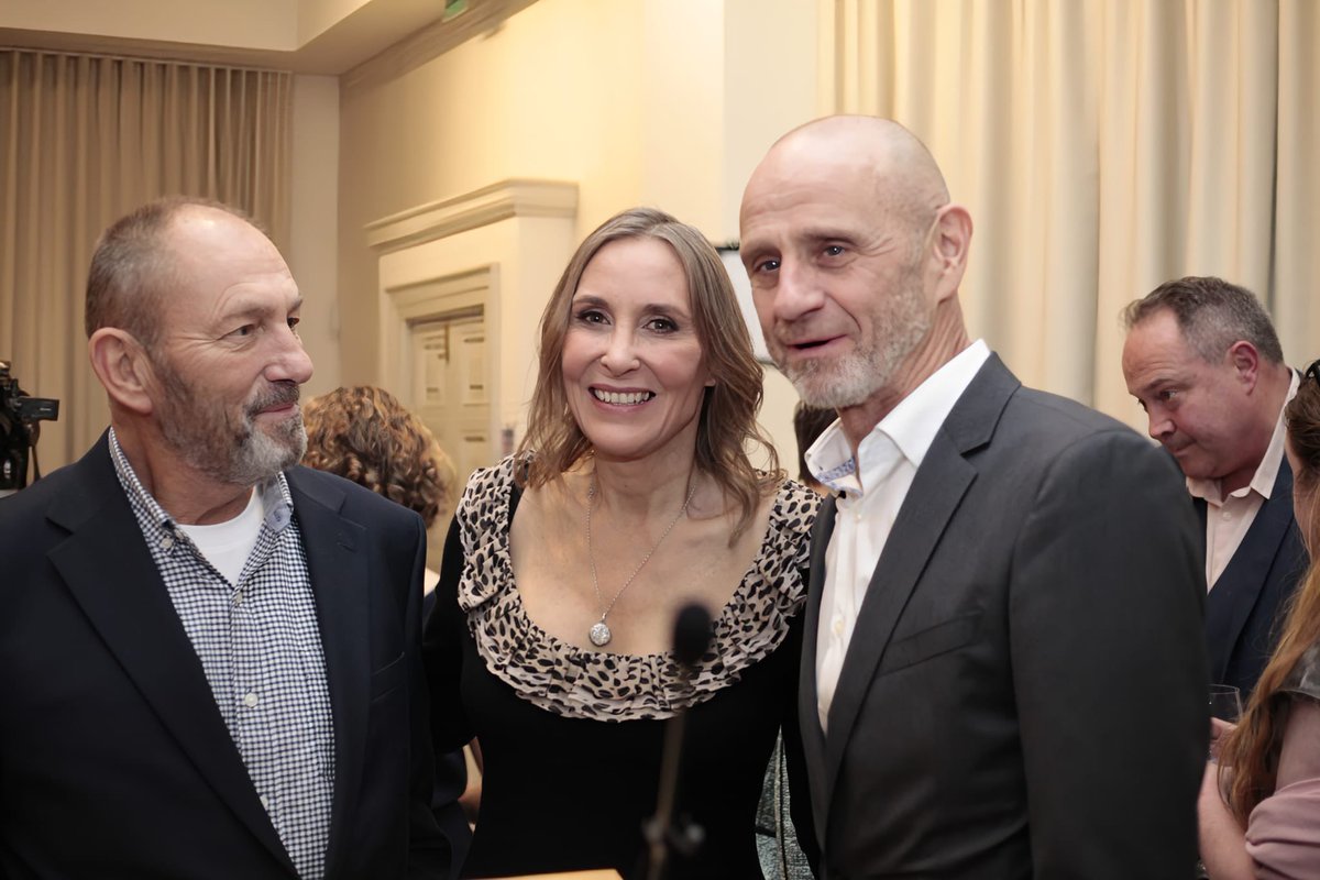 PAlbanStanley's tweet photo. I was honoured to have Evan Davis as keynote speaker at Sammy’s Foundation launch party. What a privilege to hear him speak & for the families and young people to meet him too. So kind of him to give time to @SammysCharity
#EvanDavis #SammysFoundationCharity https://t.co/LhuNJOiTJh