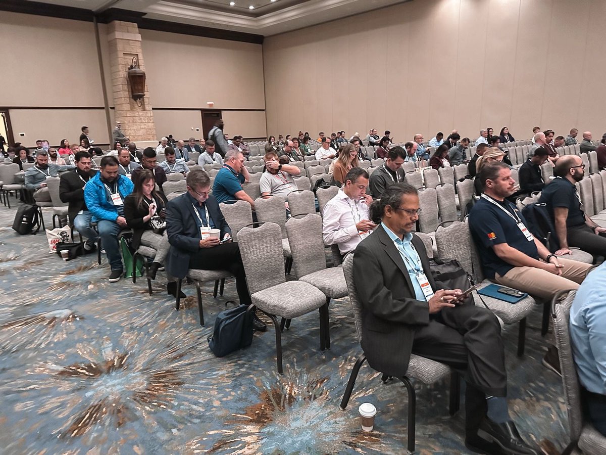 AdminByRequest's tweet image. And we’re about to take the stage in Texas Ballroom 5 at #GartnerIAM! Join us for “𝗦𝗧𝗢𝗣 𝗢𝘃𝗲𝗿𝗹𝗼𝗮𝗱𝗶𝗻𝗴 𝘆𝗼𝘂𝗿 𝗜𝗧 𝗧𝗲𝗮𝗺! 𝗺𝗮𝗻𝗮𝗴𝗲 𝘆𝗼𝘂𝗿 𝗣𝗿𝗶𝘃𝗶𝗹𝗲𝗴𝗲𝗱 Access”
The seats are filling up quick, don’t be late 😎
#AdminByRequest #LocalAdminRights #PAM