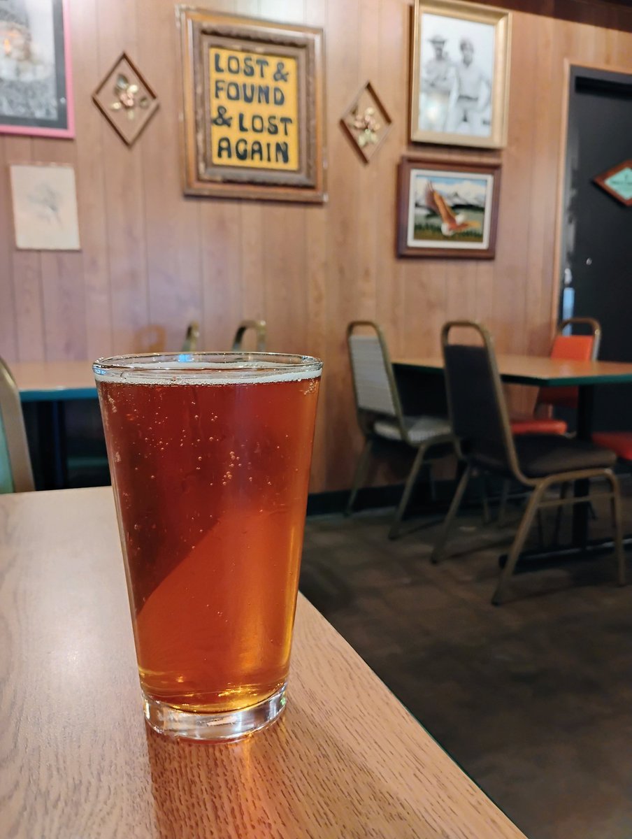 BeerSnobSean's tweet photo. Week starts out well with a 🛑 @lostforty's Camp Taco in Little Rock, AR. Lunch & a pour of Oktoberfest. Perfect timing for happy hour $4 pint! #ARbeer @MarkGLee69 @membeerblog @MikeSlomba @DrGoodBeer @scottvillers @qblacklock @SCBeerExplorer @ephoustonbill @adam98586090 https://t.co/lhvmDNhkl8