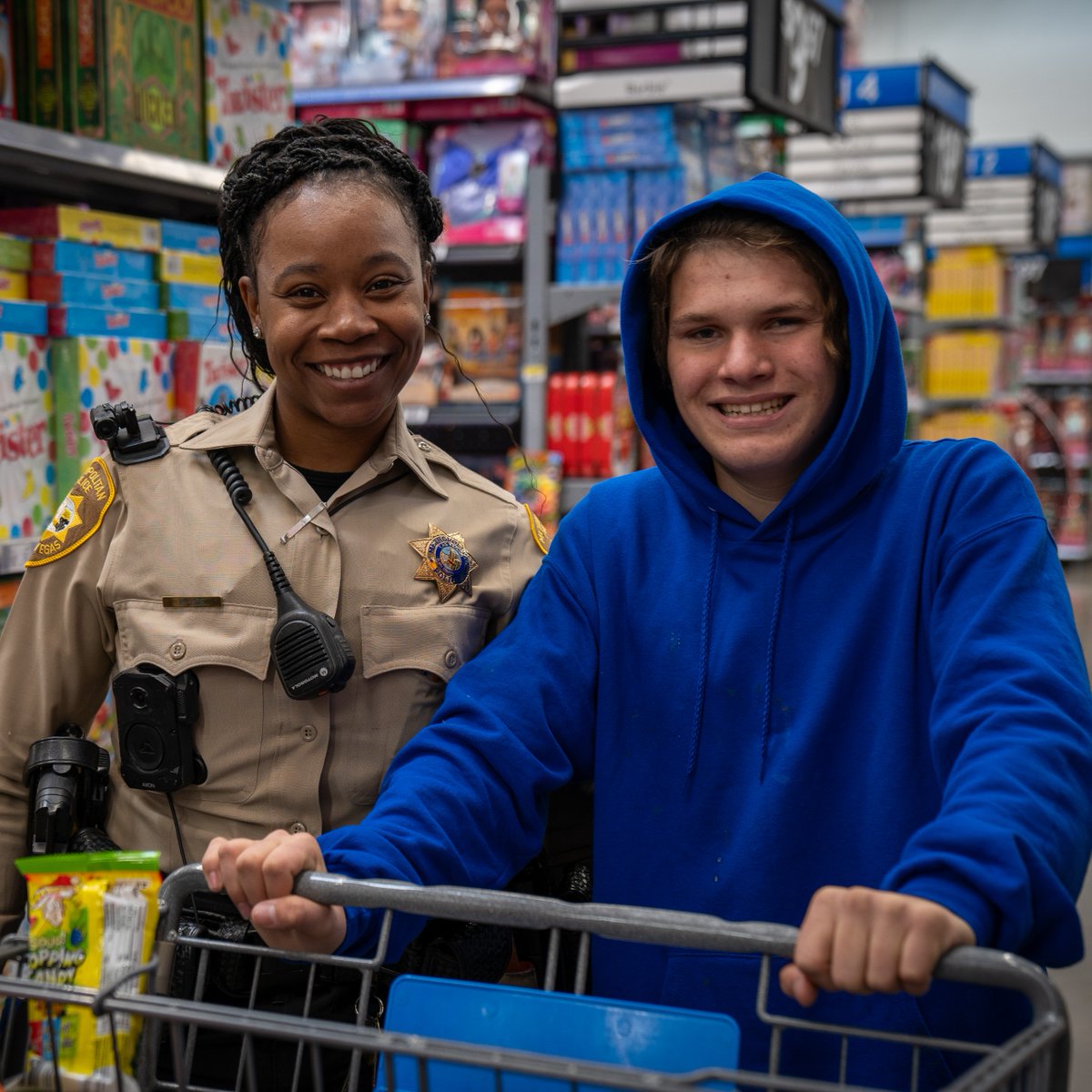LVMPDFoundation's tweet image. This weekend, 150 kids joined LVMPD officers for our annual Shop with a Cop! 💙 A day of smiles, gifts, and holiday magic—plus a special helicopter visit from Santa! 🚁🎅 Huge thanks to our amazing partners for making this possible! #ShopWithACop #BuildingCommunity #HolidayJoy