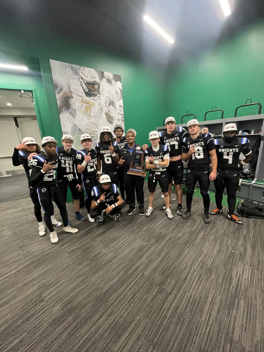 CTEBOYZ💍

#6 BJ Bedgood: Rec-57, 1,010 yds, 13 TD, All Purpose-1,186yds

#12 Mike Sheffield: Rec-33, 600 yds,6 TD, All Purpose-772yds 

#4 JJ Williams: Rec-26, 590 yds, 7 TD, All Purpose-1,671yds 

#17 Wilson Hodges: Rec-12, 150 yds,1 TD

#18 Brody Hudson: Rec- 4, 156 yds,2 TD