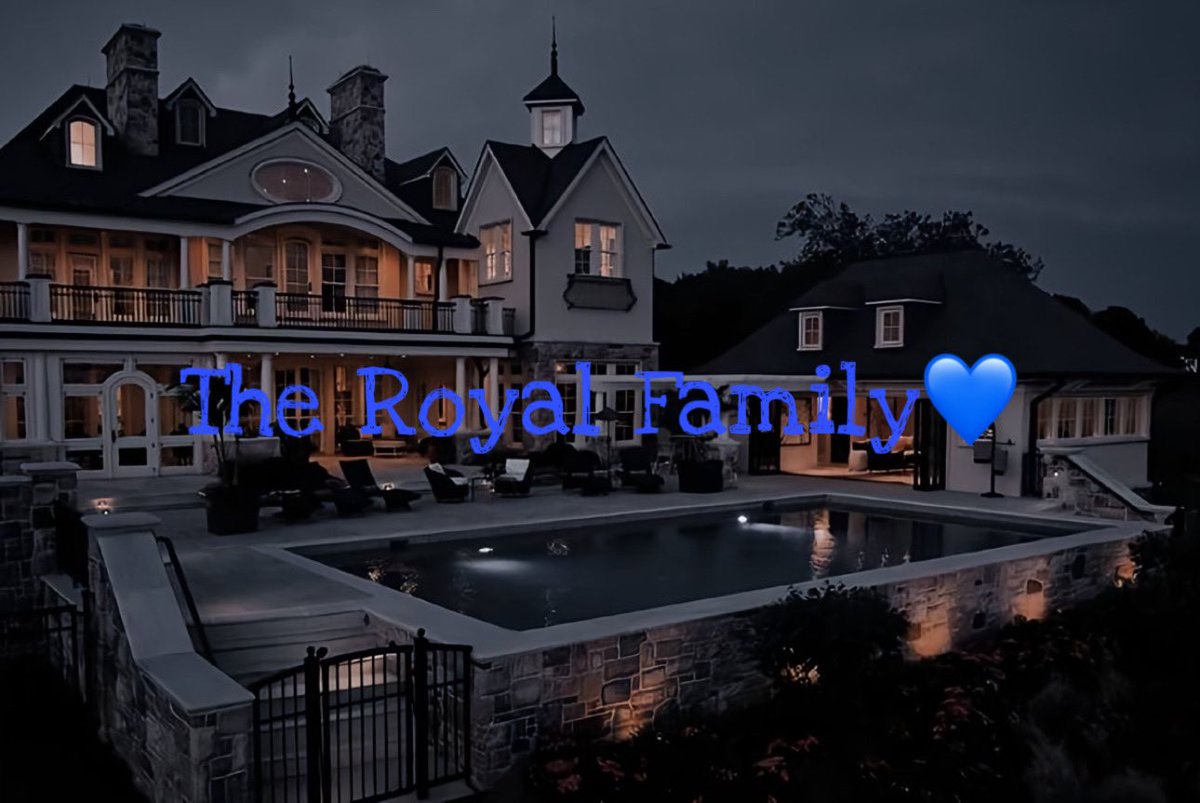 Akroyal1626's tweet photo. We’re recruiting and still hiring , come join the family 💙. https://t.co/jqYblCuKIy