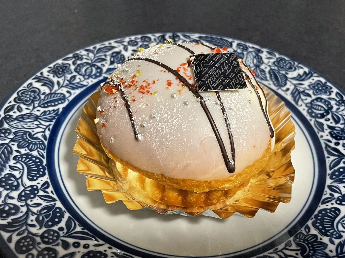 erijhon2's tweet photo. 朝食をとるためだけに
エアコン入れるか悩むところ
足元用のストーブ良いのあるかなー。
〜ジャケ買いならぬ…
見た目に惹かれて購入🌟
美味しかった♪(๑ᴖ◡ᴖ๑)♪
#あさごぱん
#Briant (京都・北山) https://t.co/C4nQ7P0DDR