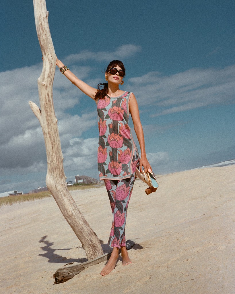 New arrivals are here! The resort collection is bursting with bold colors and playful patterns ❤️

Shop here: bit.ly/TheResortColle…