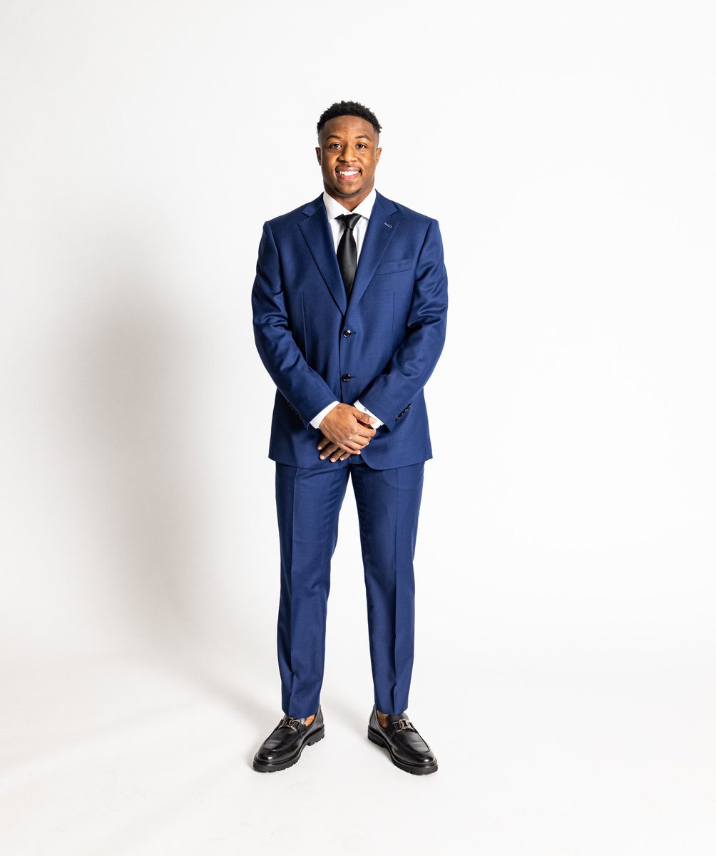 Got our seniors fitted out! 🤵🏽‍♂️

#BattleBorn | #FTNB