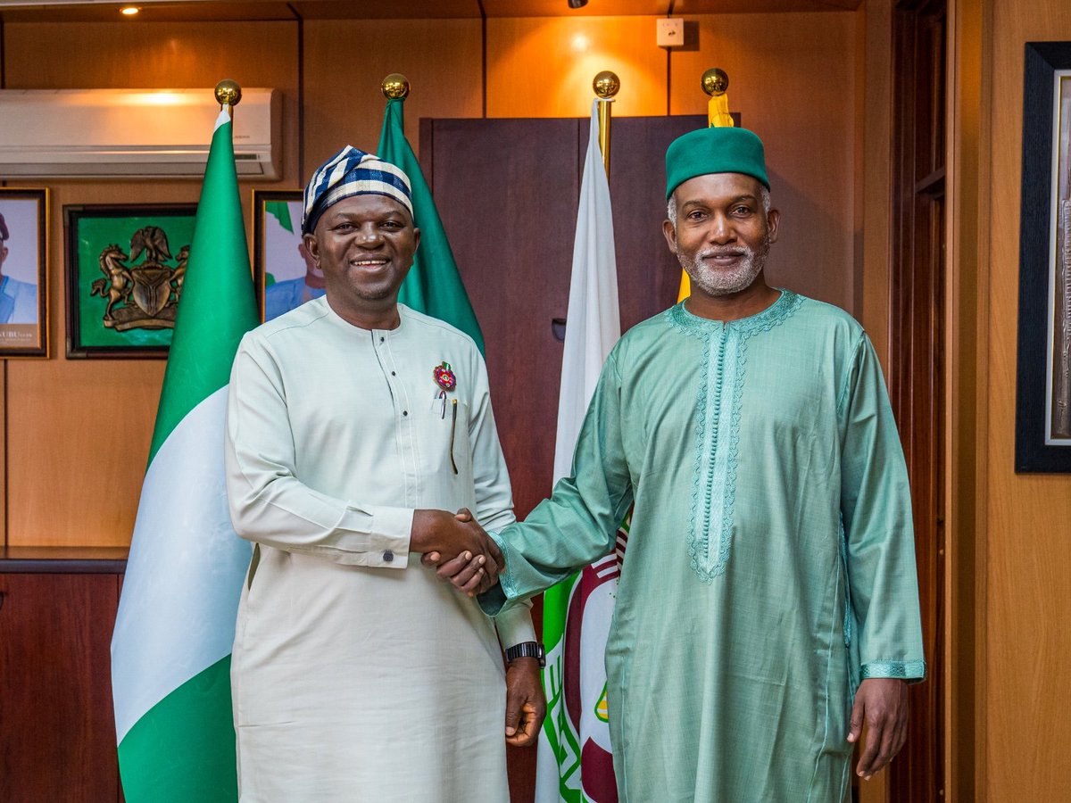 terlumun_utsev's tweet photo. I was previlaged to be hosted by my Foreign Affairs counterpart Mr Yusuf Maitama Tuggar in  a close door meeting today  in Abuja. https://t.co/RM3wzcnOp5