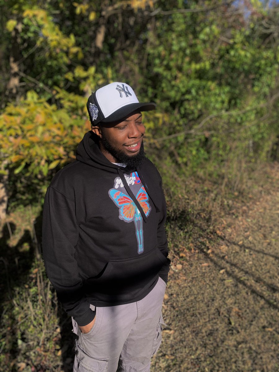 mixerablew's tweet photo. MIXERA “FEAR NO EVIL” HOODIES ARE OUT NOW !🅰️☮️ https://t.co/6aeszL8yv2