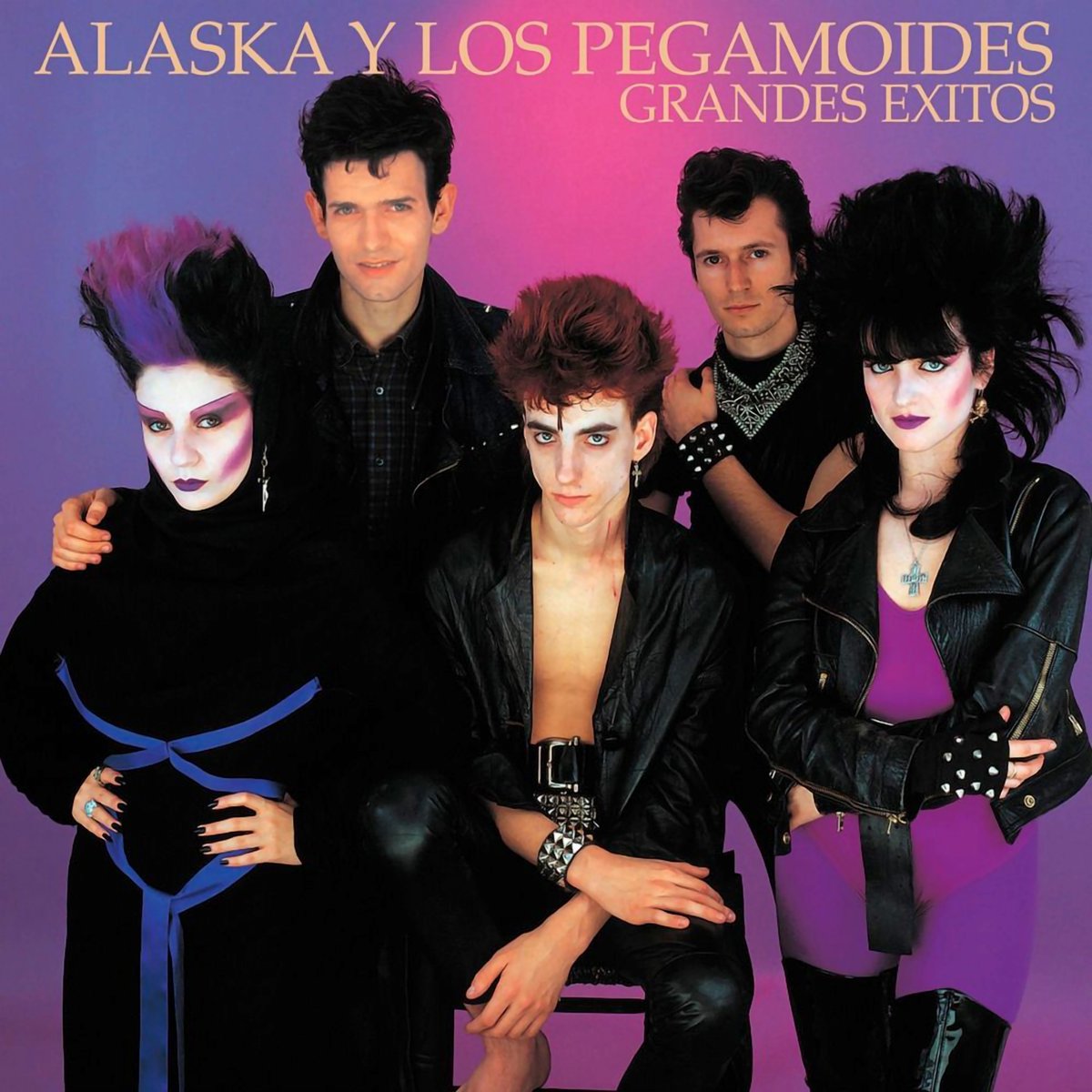 letsdanceclub's tweet photo. El 14 de diciembre disfrutaremos también a primera hora de la presentación Madrid by Petra y su ruta de la Movida Madrileña de los 80s 🎶

SPECIAL PARTY. Noche de electrónica &amp; Arte en LET'S DANCE CLUB en la sala SIROCO ❤️
+info:
https://t.co/BwAhH8RkPs https://t.co/hEncost2Qd