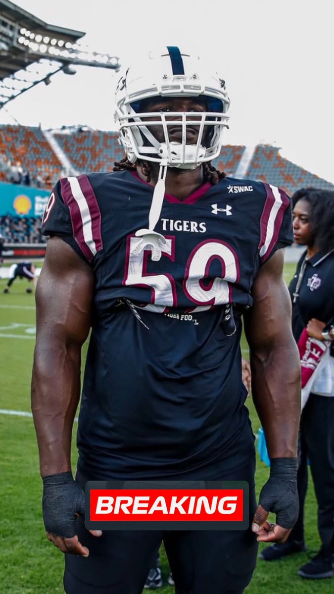 I’m officially in the transfer portal. Home ? 👀❤️‍🔥