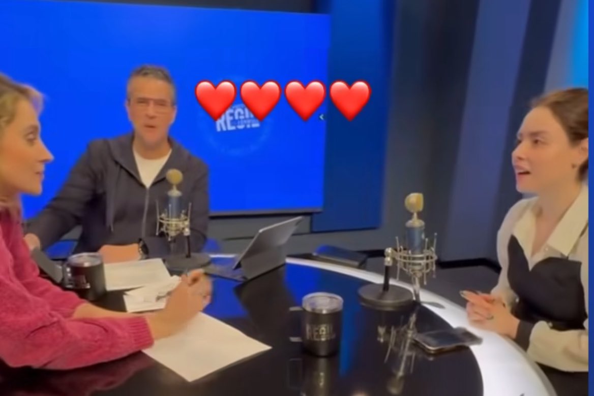 TuTiaSandra's tweet photo. ❌ PIERDEN CREDIBILIDAD: Increíble que comunicadores como MARCO ANTONIO REGIL, JOAQUÍN LÓPEZ DORIGA y Radio Fórmula, Programa Hoy, sigan abriendo espacios para difundir mensajes que pueden llegar a ser un peligro ‼️

@marcoregil @lopezdoriga #grafologia #MaryFerCenteno #mrdoctor https://t.co/OHNLdOLLCm
