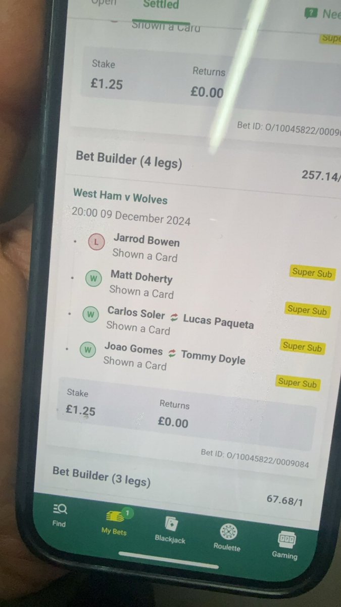 NavAslam's tweet photo. @paddypower I needed Bowen yellow for £322 he got it 90+10?? Why is my bet settled as Loss? https://t.co/2QgXFNQT8y