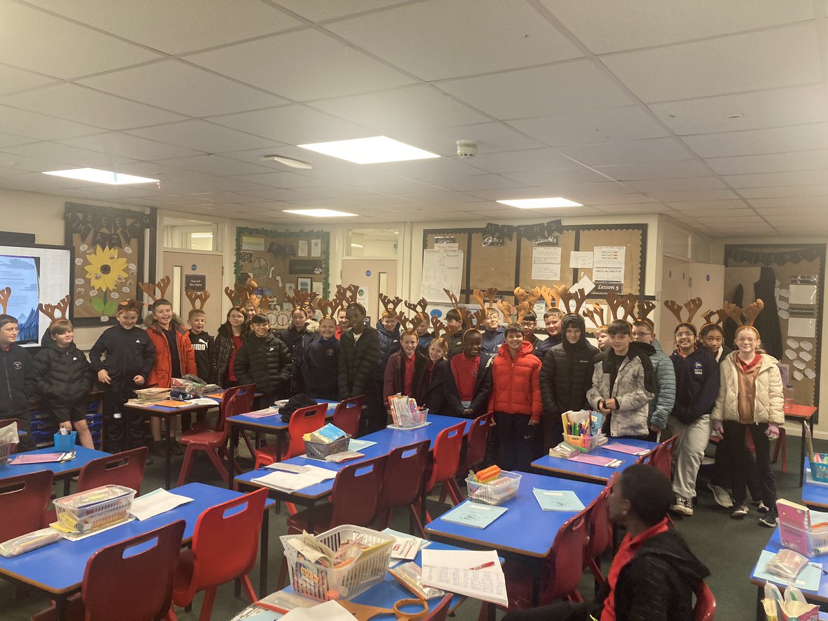 MrsCassidySTM's tweet photo. This morning we took part in our sponsored Reindeer Run to raise money for Springhill Hospice.  Thankyou for your kind donations. https://t.co/DenLsg90VH