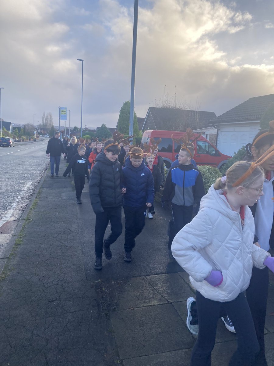 MrsCassidySTM's tweet photo. This morning we took part in our sponsored Reindeer Run to raise money for Springhill Hospice.  Thankyou for your kind donations. https://t.co/DenLsg90VH