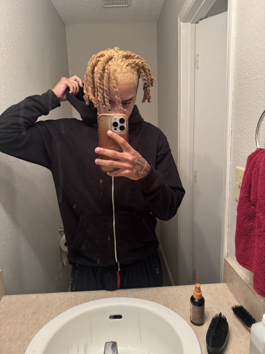 keny4kt's tweet photo. Shawty get wimmie https://t.co/CV0QQEoxev