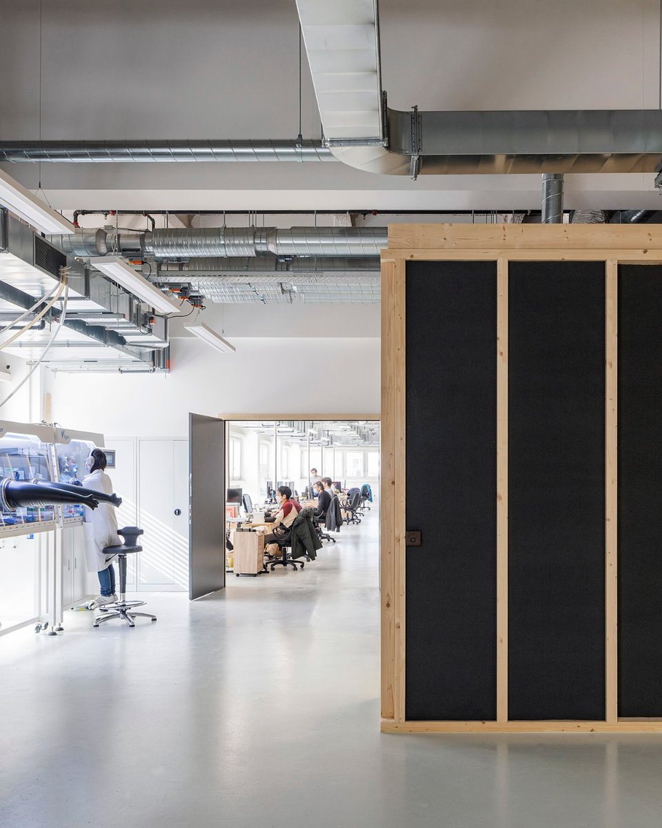 INSPI : LE BOIS POUR UN CADRE DE TRAVAIL INSPIRANT 💆‍♀️

À la mi-automne, laissez le #bois transformer votre bureau en un lieu de créativité et de bien-être. 🌿💡