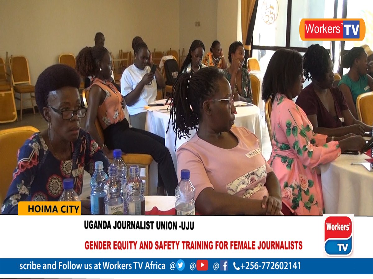 workers_tv's tweet photo. Stop sexual harassment at worker places.
Female Journalists in Hoima decry of harassment and unwanted offensive physical &amp; verbal sexual advances at worker places.This was during UJU Gender Equity and Safety training for Female Journalists
https://t.co/hIIYLv7Cgk via @YouTube https://t.co/5rgT4ld7yF