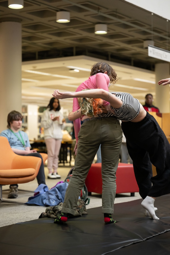 lewisandclark's tweet photo. We love First Fridays with Arts@LC! 😍 

Last week, Lewis &amp; Clark’s Contact Improv Dance class performed in Watzek Library with Dance Extravaganza taking to the Main Stage at Fir Acres Theatre later that night. https://t.co/xidPGrOHua