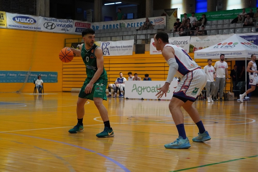 #UruguayosxBT | BARRILETE CÓSMICO

Una mañana monstruosa de Federico Ambrosoni, anotando 35 puntos, le dio la victoria a Baloncesto Murgi luego de 6 derrotas al hilo en la Tercera Feb.

📝 <a href="/toti_moreno1/">Julián Moreno</a>

👉wp.me/p6K7W2-VKV