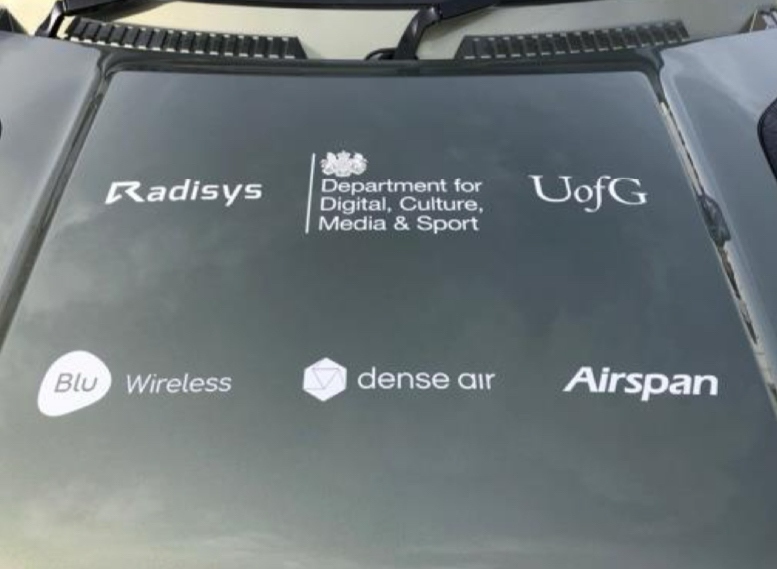 AirspanNetworks's tweet image. #Airspan, with @DenseAirLtd, @Blu_Wireless, @Radisys, &amp;amp; @UofGlasgow, is advancing #5G innovation through the CoMP-O-RAN project. Integrating O-RAN Split 6 and CoMP solutions, it enhances coverage, cost-efficiency, and performance.  

Learn more: uktin.net/whats-happenin…