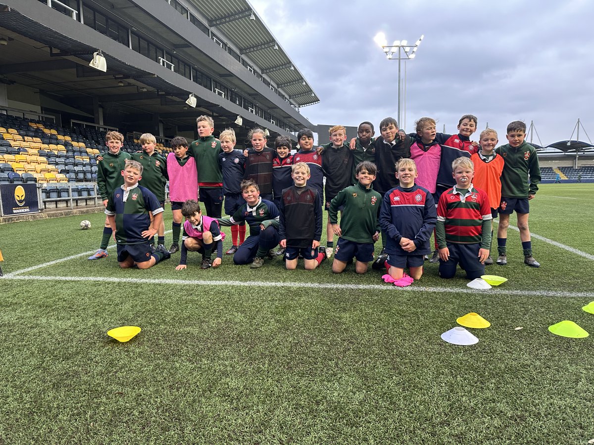 RGSTheGrange's tweet photo. 🏉 Our Year Five pupils joined RGS Springfield, King’s St Alban’s & King’s Hawford for half-time rugby fun at the Modus Challenge Cup on the Sixways pitch! ✨
#ModusChallengeCup #RGSTheGrange #RGSFamilyOfSchools #Education https://t.co/bdQhYiBgl5