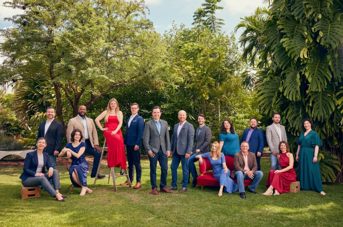 For US friends, I'm delighted that my choral piece THE FLIGHT, commissioned by Stephen Cleobury &amp; ⁦<a href="/ChoirOfKingsCam/">King's College Choir</a>⁩ in 2015, with text by ⁦⁦<a href="/george_szirtes/">George Szirtes</a>⁩ , is being performed by ⁦⁦<a href="/seraphicfire/">Seraphic Fire</a>⁩ , cond. ⁦<a href="/atrecekking/">Anthony Trecek-King</a>⁩ on tour in Florida