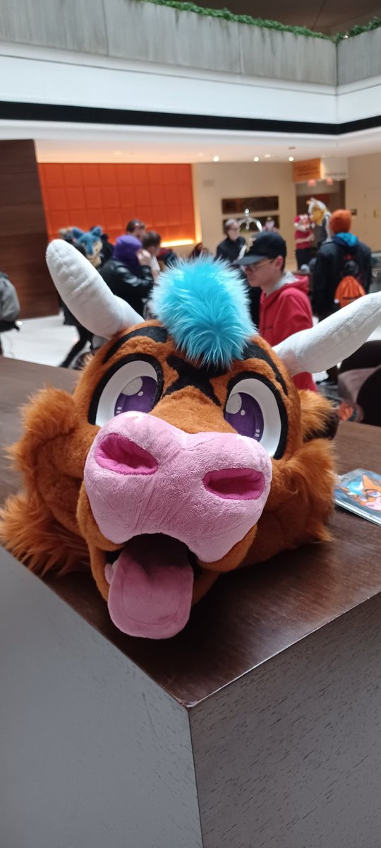 Goodbye MFF, it was my first time here in Chicago and I had a blast, though I think next hear I need someone to show me around. I was sober almost all weekend.