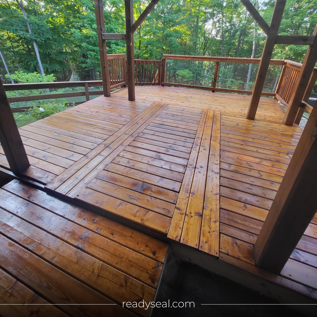 ReadySealinc's tweet image. Here's a sneak peek of this stunning project! Can you guess which #ReadySeal stain color brings out this rich, earthy tone? ✨
HINT: 🟥 + 🪵
#WoodStain #BackyardProjects #Redwood