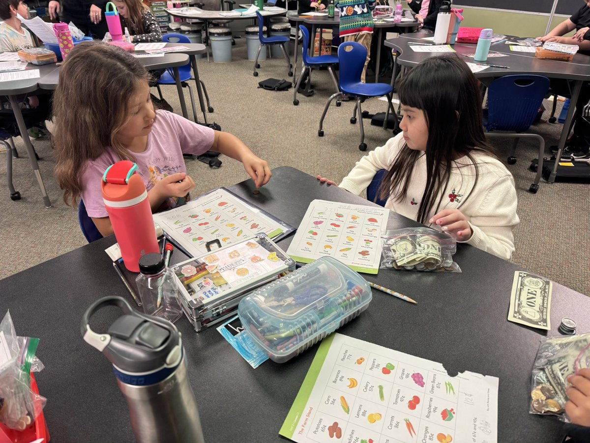 Practicing our shopping skills in second grade! Tis’ the season for it. 🎄🎅🏻🎁