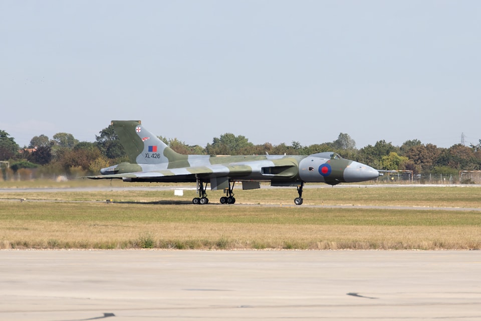 Vulcan XL426 Prize Draw 2024 winners announced! 

1️⃣ 1st prize: Dave Jones
2️⃣ 2nd: Hollie Martin
3️⃣ 3rd: Mark Mairs

The draw raised a record £4,600! Huge thanks to all who participated! 

For more details head to our webpage: facebook.com/VulcanRestorat…

📸 Barry Williams