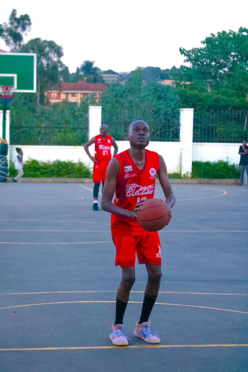 Namblazers's tweet photo. #Dunk-A-Thon
Lets share some photo moments from#Dunk-A-Thon
#SamangaIct&energy || #NRC || #RadioTrans || #AbjaEstates || #Abjaparks https://t.co/Jljm0Q2LCR