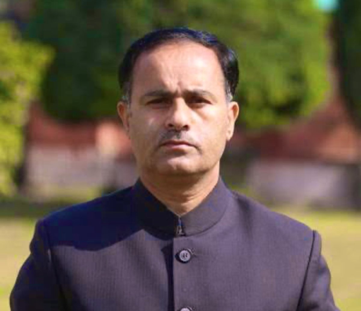 xeeshan_KAS's tweet photo. Congratulations and best wishes for new assignment @DrGnitoo sir. I was lucky enough to work under your guidance and start my Career under your command. Education sector in J&amp;K is gonna see new reforms and innovations under your leadership. https://t.co/mJP63TBw0A