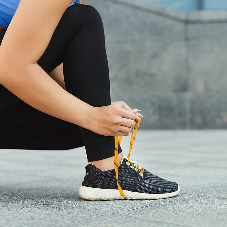 ehsanarj1's tweet image. بند کفش را باید محکم گره زد! آنقدر محکم که کفش جز با باز کردن گره، کفش از پا در نیاید اما بتوان  انگشتان پا را به راحتی تکان داد. شل بودن گره باعث بی‌ ثباتی کفش و مچ پا می‌شود و به مفاصل زانو و کمر آسیب وارد می‌کند.
از #درد بدور باشید!