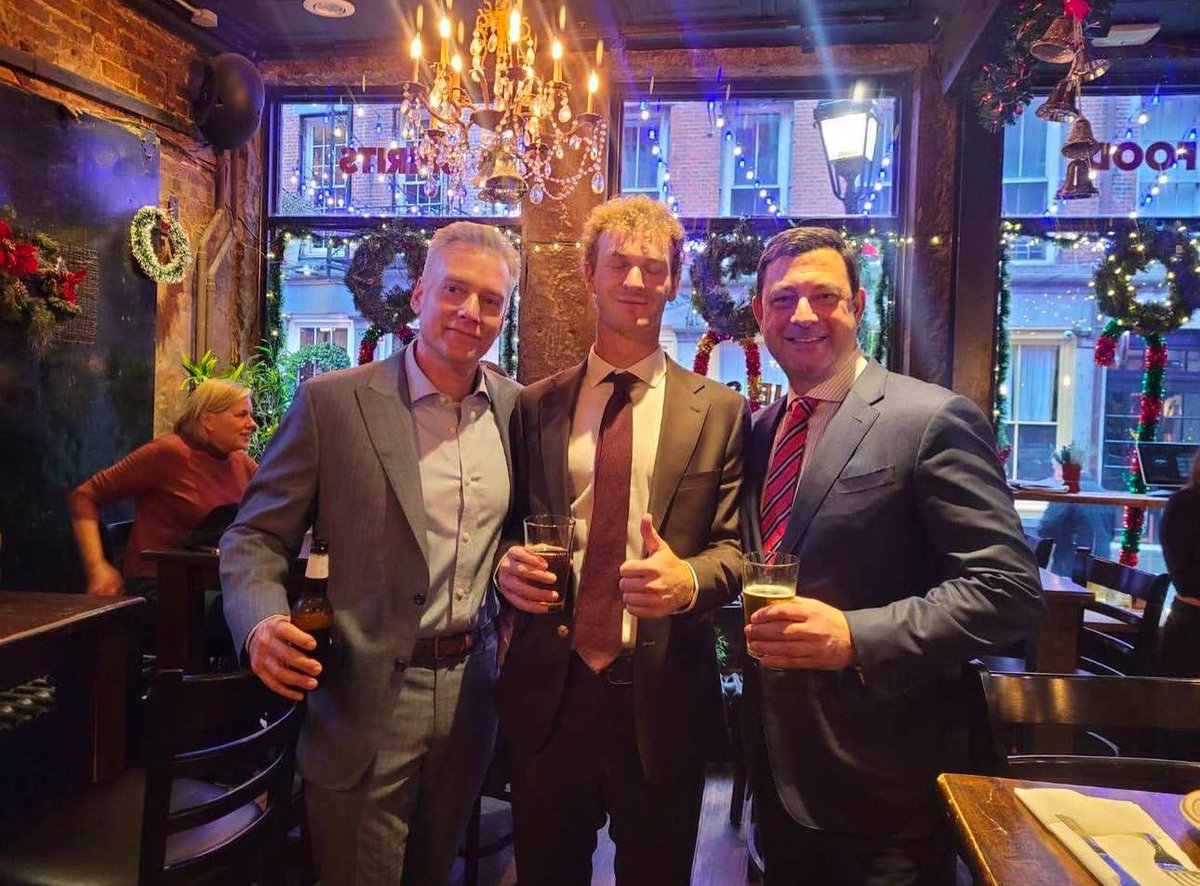 Daniel Penny and his defense team enjoying celebratory beers after their win of a NOT GUILTY verdict. 

Photo by attorney Thomas Kenniff 

#DanielPenny #JordanNeely