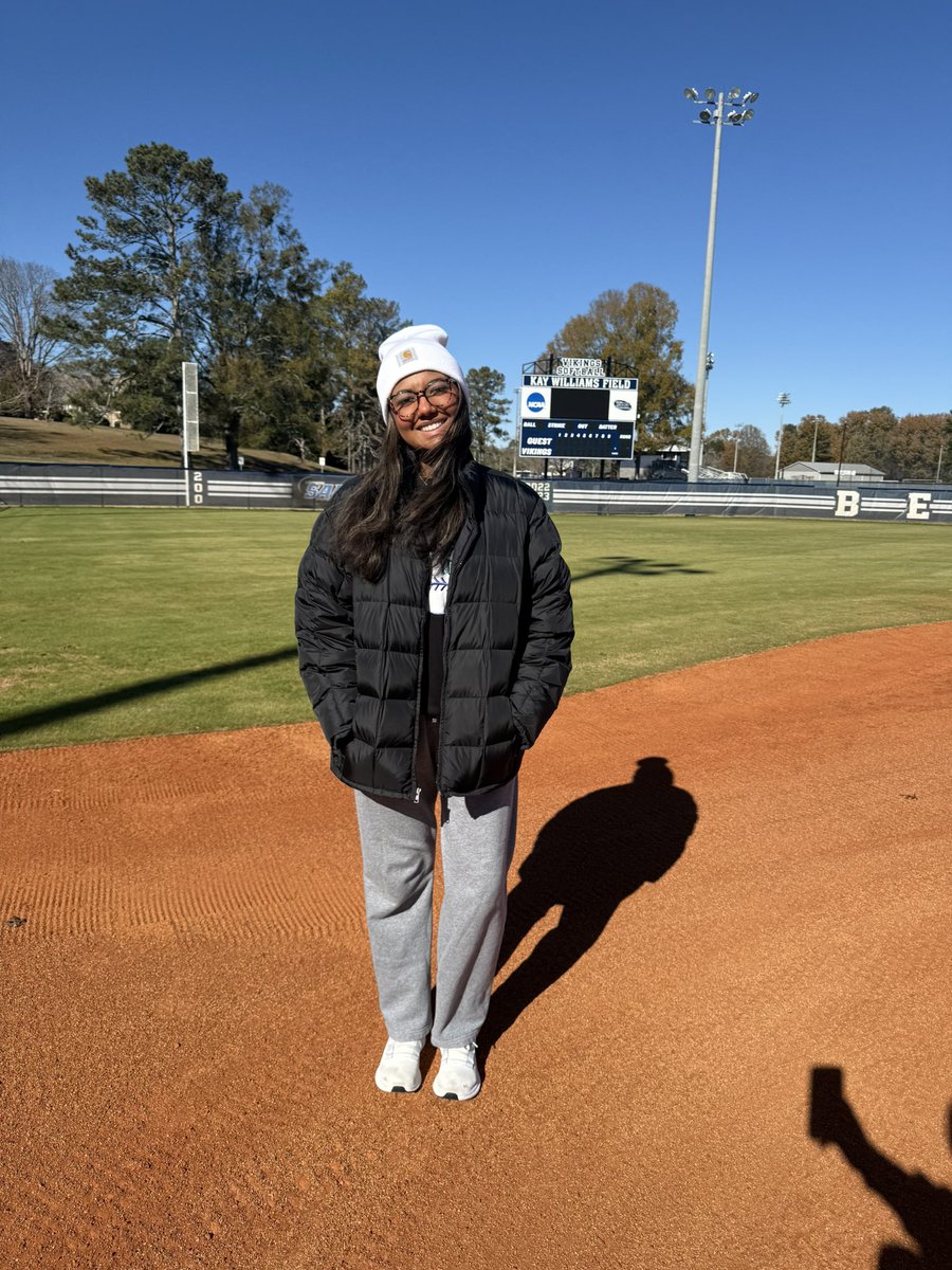 CiaraBlakney2's tweet image. I had an amazing time on my visit at Berry College. Thank You Coach Mere, and Coach Becca for showing me around campus and teaching me more about y’all’s program. I hope to be back very soon!! #lightsout #lightitup #getstruck @llgmccauley @Org_LLG @rebeccamurray_