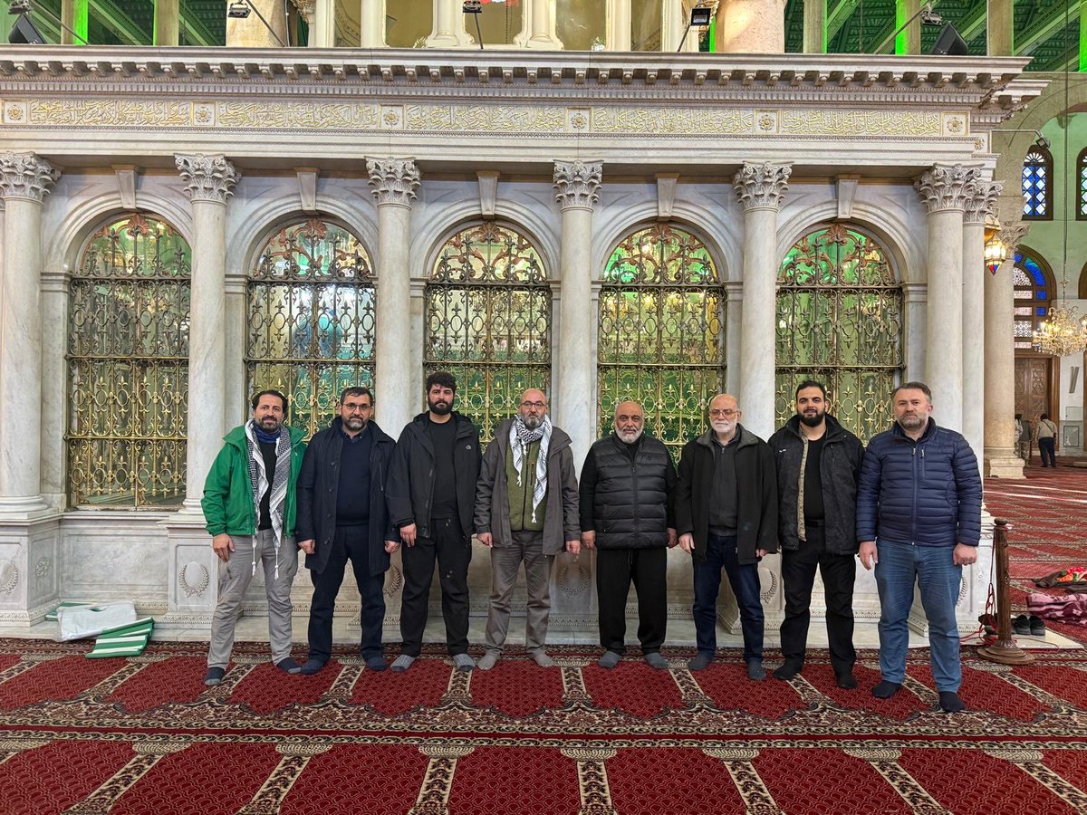 RidvanKaya_'s tweet photo. Ve nihayet Rabbu’l-Alemin bugün bizlere Şam’da Emevi Camiinde şükür namazı kılmayı nasip etti. 
Allahu ekber ve lillahil hamd. https://t.co/Wc2SXouSZH