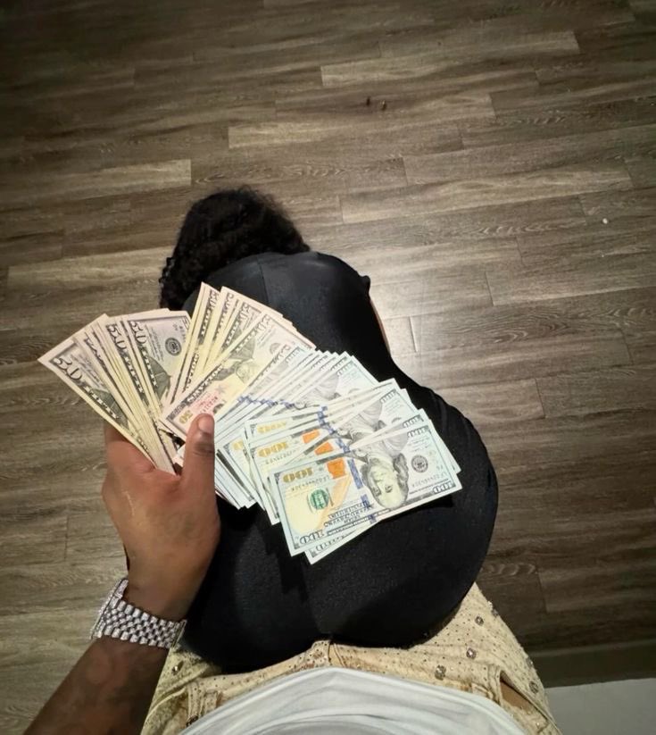 Blessed (@idblessd) on Twitter photo 