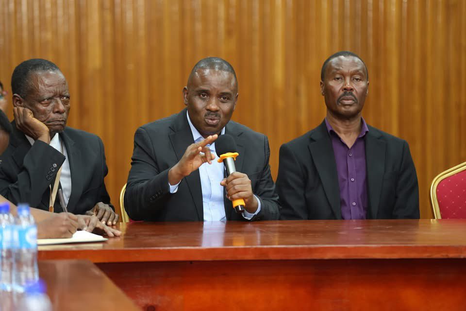 Erias Lukwago (@eriaslukwago) on Twitter photo Thanks colleagues across the political divide for the common stance against the monstrous conduct of the regime in using the General Court Martial as a tool of oppression and persecution of citizens.We shall overcome some day <a href="/HEBobiwine/">BOBI WINE</a> <a href="/mugishamuntu/">Mugisha Muntu</a> <a href="/MarthaKarua/">Martha Karua SC</a> <a href="/kizzabesigye1/">Kifefe Kizza-Besigye</a> Thanks colleagues across the political divide for the common stance against the monstrous conduct of the regime in using the General Court Martial as a tool of oppression and persecution of citizens.We shall overcome some day <a href="/HEBobiwine/">BOBI WINE</a> <a href="/mugishamuntu/">Mugisha Muntu</a> <a href="/MarthaKarua/">Martha Karua SC</a> <a href="/kizzabesigye1/">Kifefe Kizza-Besigye</a>