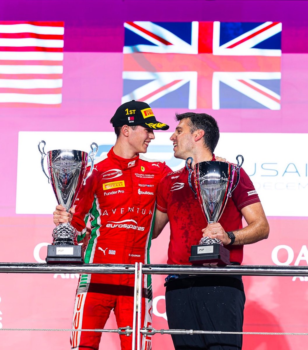 ActuOllieFR's tweet photo. 📸Ollie via Instagram : « 3 saisons, 8 victoires, 17 podiums, 3 poles et beaucoup de souvenir ensemble. Grazie @PREMA_Team . ❤️🫶🏼 »
#F1 #F2 #Prema #PremaTeam https://t.co/U1oEoGrOER