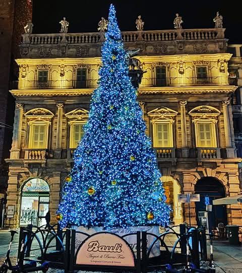 Buona notte Verona e buona serata a tutti voi 👋 👋 👋