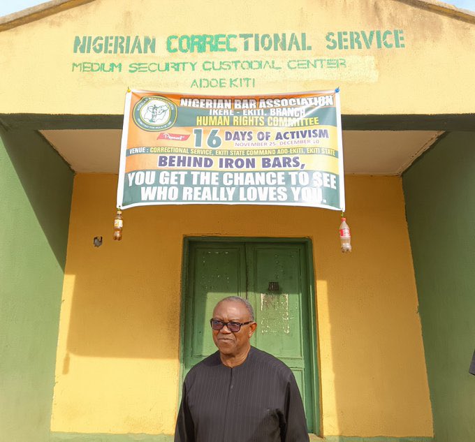 OurFavOnlineDoc's tweet photo. Peter Obi has gone to see Aare Afe Babalola in Ekiti State today. He has also gone to the Ekiti prison facility where Dele Farotimi is being imprisoned.

Earlier today, Dele Farotimi was paraded like a common criminal in handcuffs while he was being taken to court.

Nigerian Criminal Justice system - sadly confirming itself a display of national disgrace.