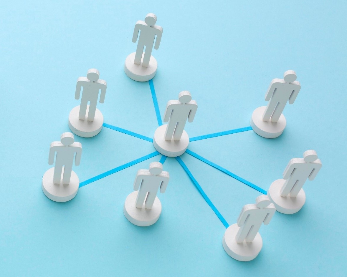 RnDMgmtJournal's tweet image. 📯 New study identifies how different social network tie configurations facilitate various stages of individual innovation, including idea generation &amp;amp; implementation.

-by Tao Liu et al.  
@sjtu1896  @swjtu1896

doi.org/10.1111/radm.1…

#individual #network #ties #rndmgmt