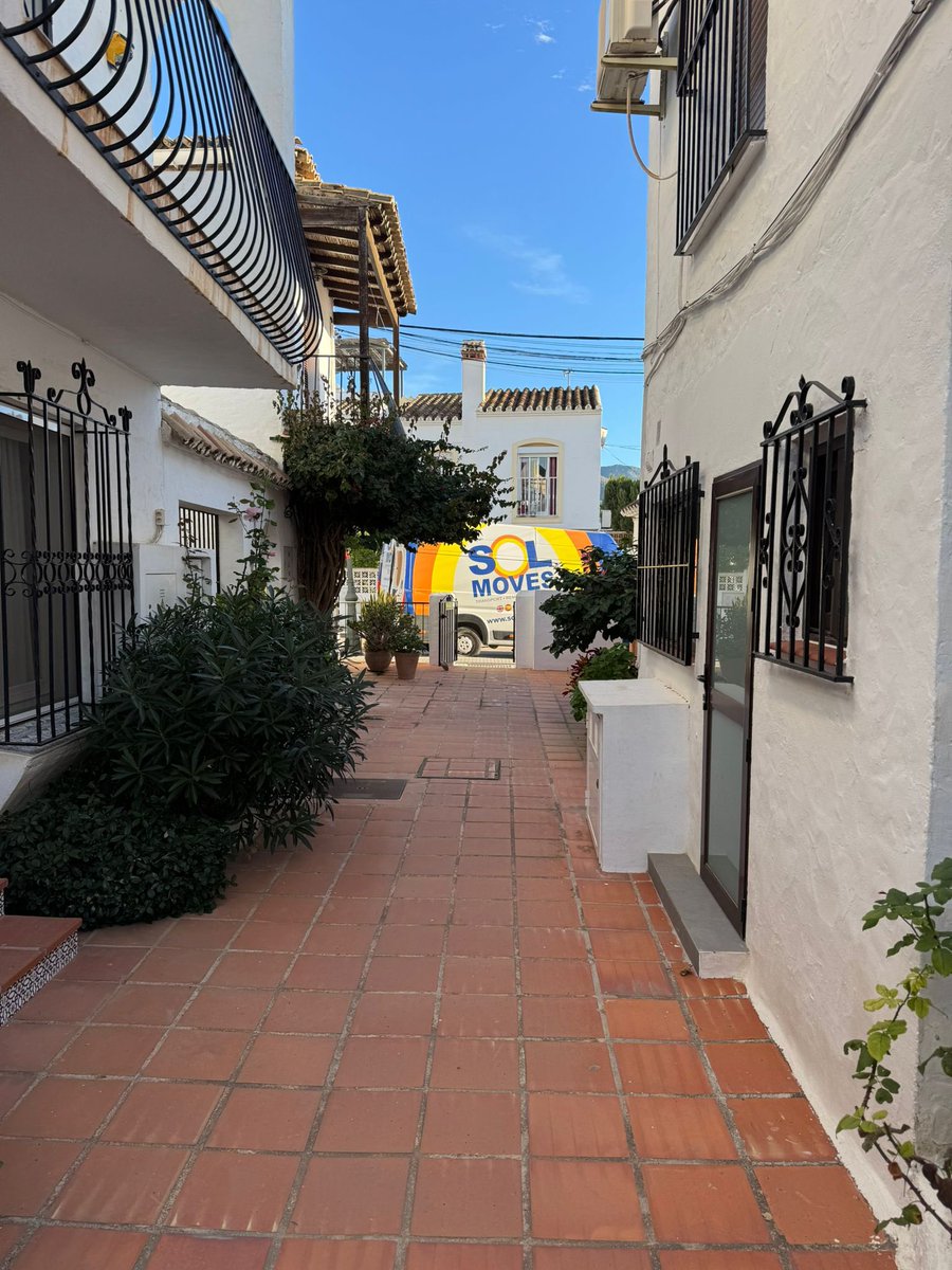 moves_sol's tweet photo. #internationaldeliveries from a company that cares.

International Removals
🇬🇧  01323 916968
🇪🇸 +34 951 440 604

East Sussex Removals and Storage
📞 01323 324 077
✉️ enquiries@solmoves.com
🌐 https://t.co/xQR6nQzDtl https://t.co/197AcOXYLy