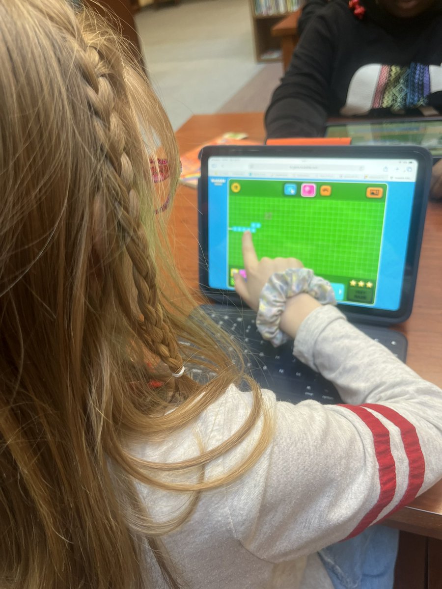 Vinton Library tweet media